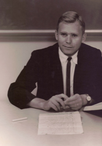 Richard Paul, circa 1967, teaching Richard Paul, circa 1967, teaching